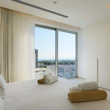 Cove Seaview Villas - Aqua *