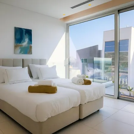 Cove Seaview Villas - Aqua Βίλα